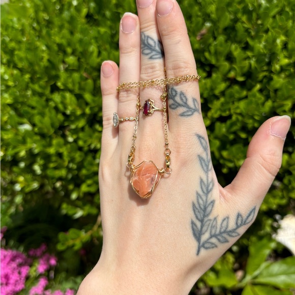 Orange calcite interchangeable necklace - Picture 3 of 4